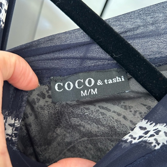 Beautiful summer dress- size small/medium - Picture 4 of 4